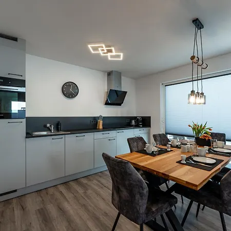 #1 Jsliving Business Work&Stay - Barrierefrei Private Terrasse Arbeitsplatz Mit Highspeedwlan