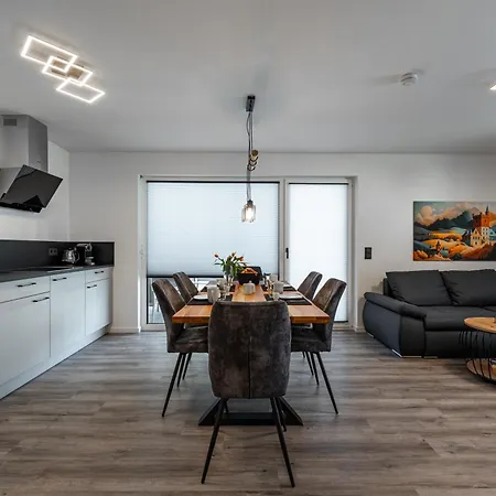 Apartamento #1 Jsliving Business Work&Stay - Barrierefrei Private Terrasse Arbeitsplatz Mit Highspeedwlan *